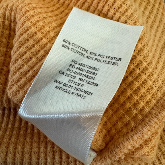 Aritzia Long Sleeve Turtle Neck - Picture 10 of 11